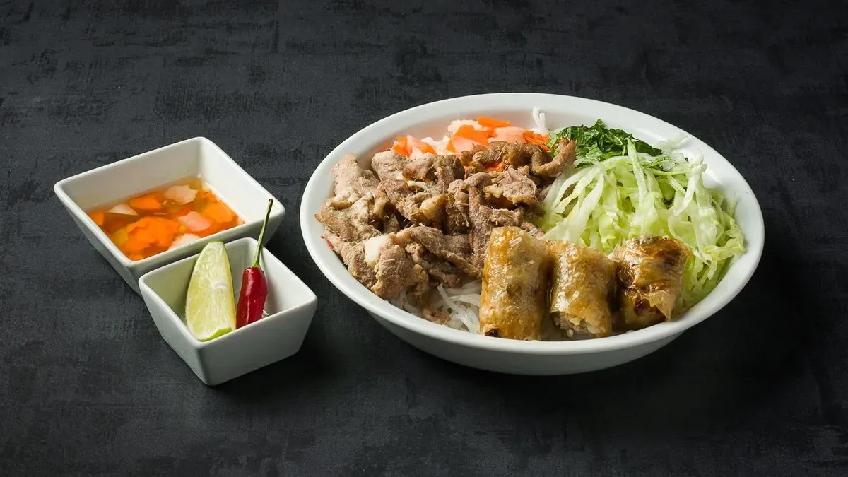 Bún cha - Grill Bún saláta