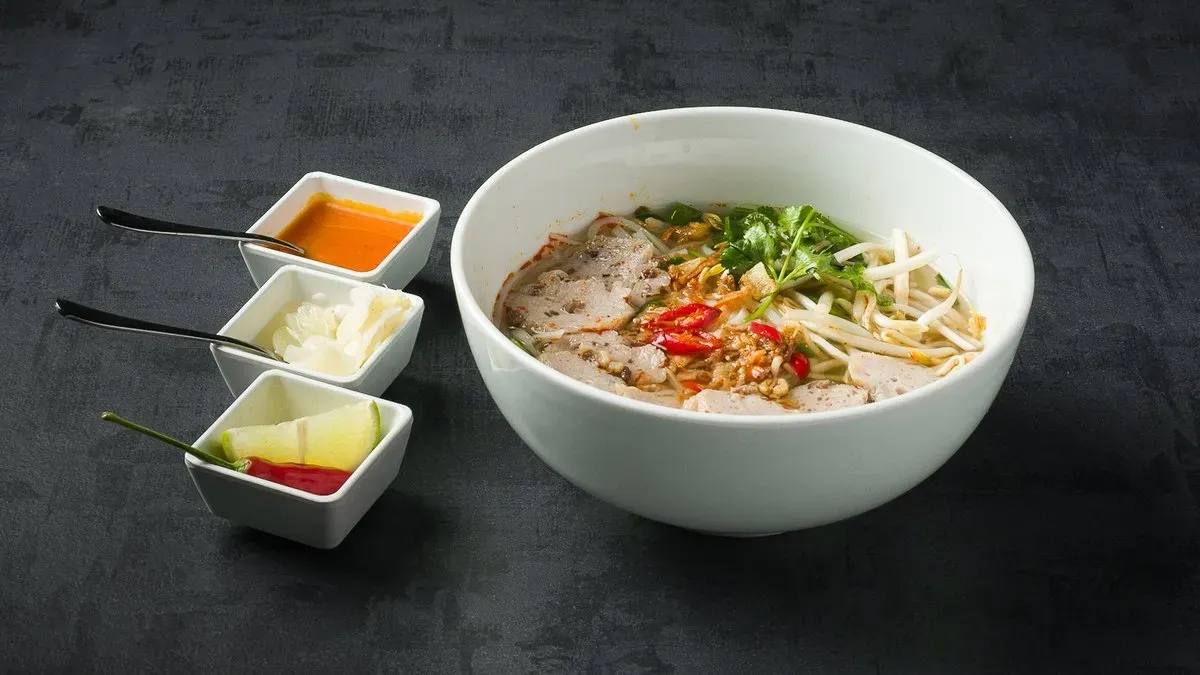 Bún moc - Húsgombóc