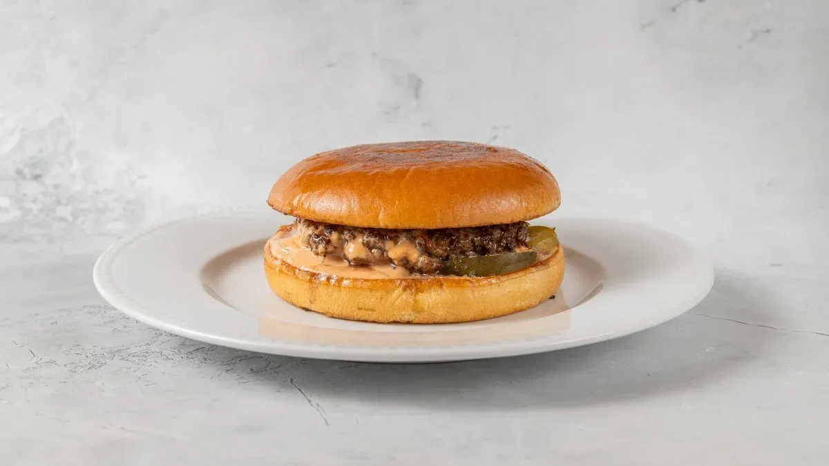 Single smashed beef burger