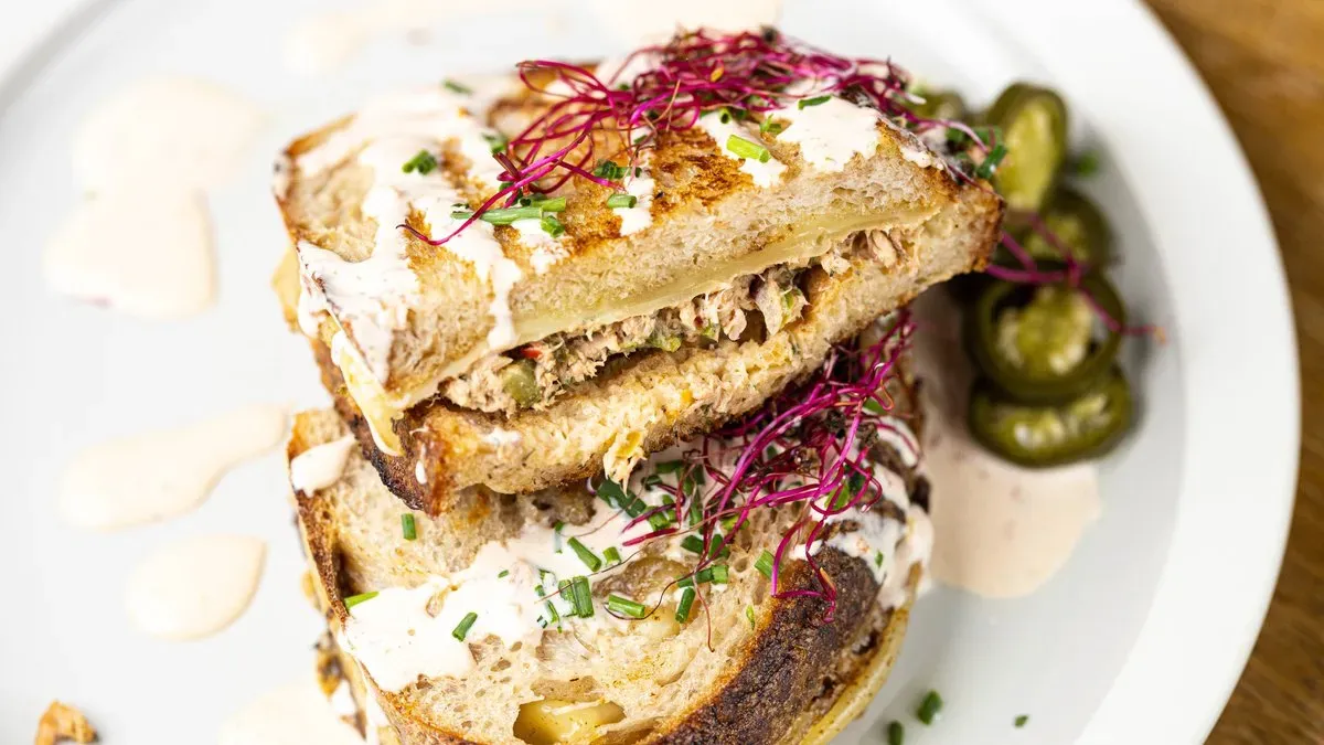 Tuna melt
