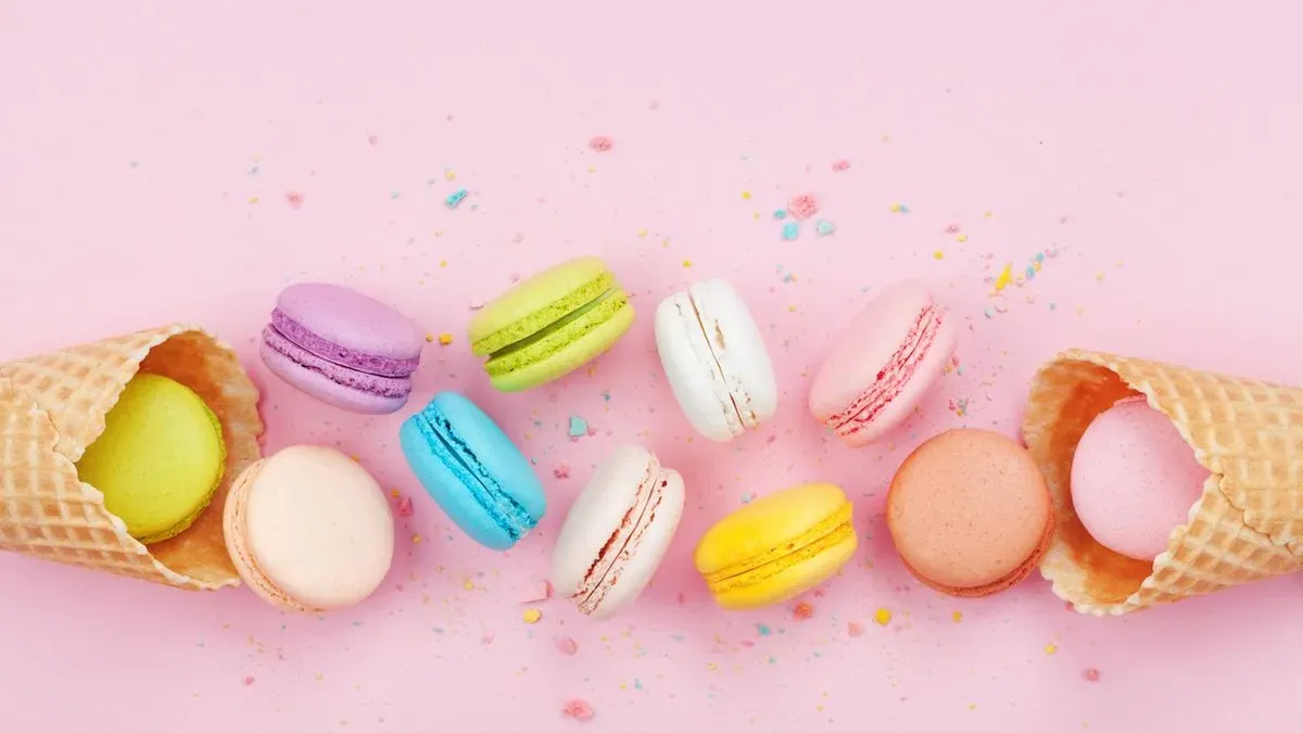 MARACUJÁS MÁLNA MACARON