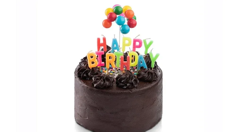 HAPPY BIRTHDAY FUDGY CHOCOLATE CAKE (10sz)
