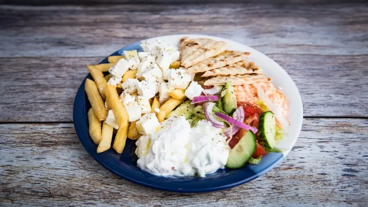 Vegetáriánus gyros tál
