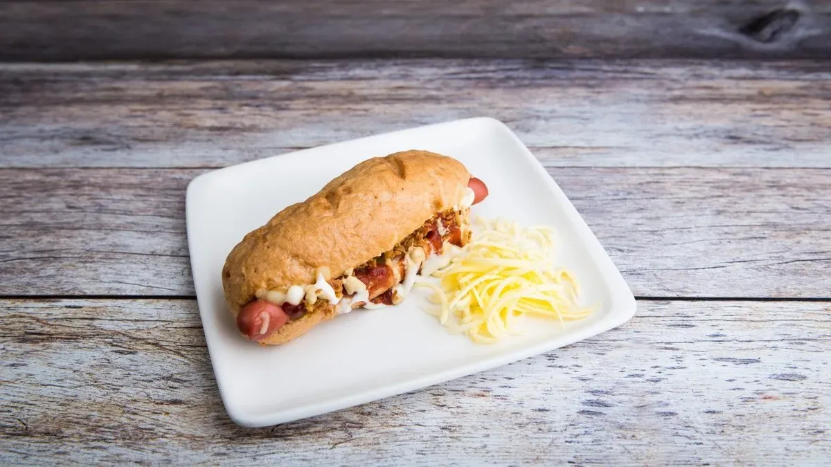 Sajtos hot-dog növényi sajttal
