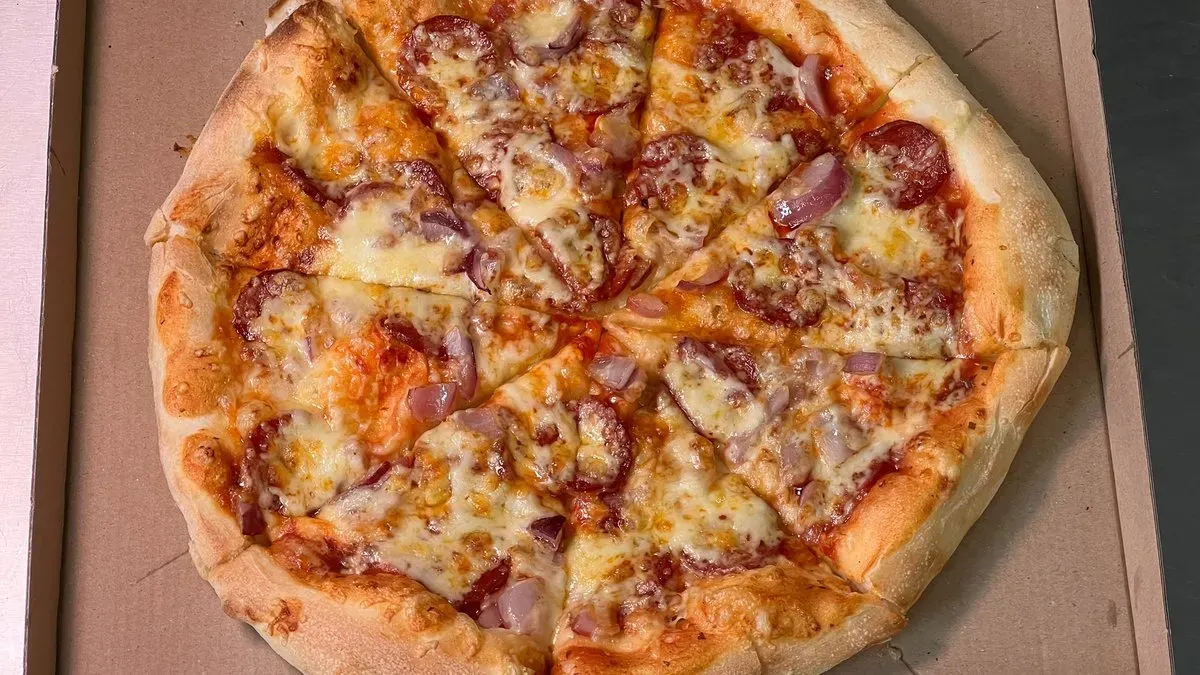 Magyaros pizza
