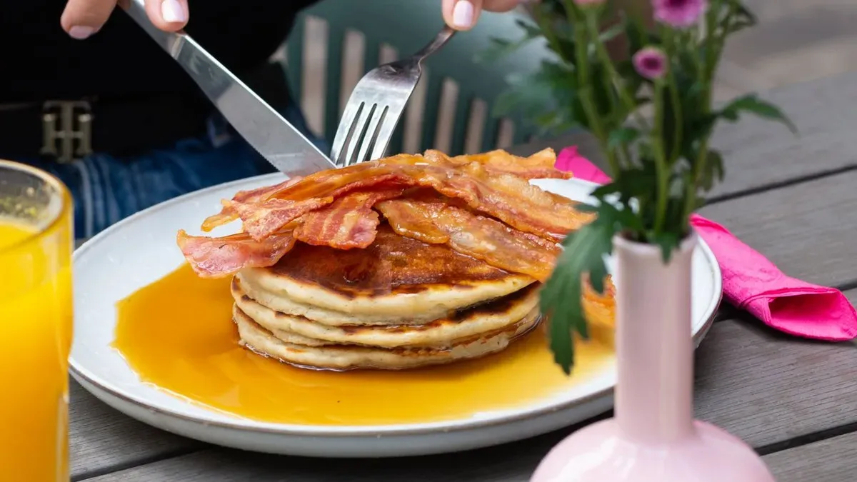 Amerikai palacsinta juharsziruppal és baconnel