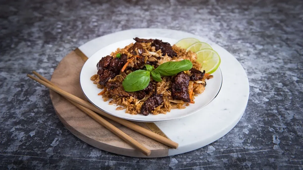 Thai rizs marhahússal