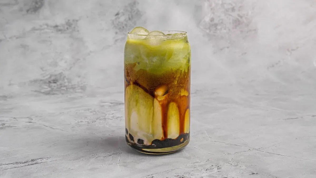 Matcha coconut milk tea