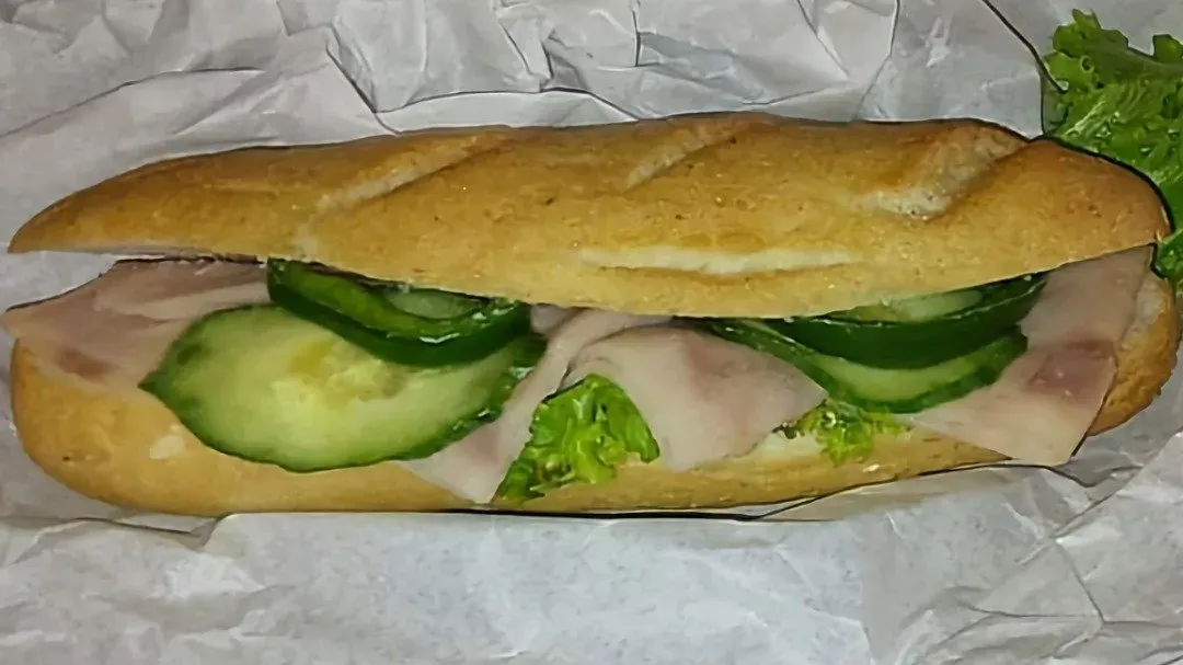 Gluténmentes sonkás baguette