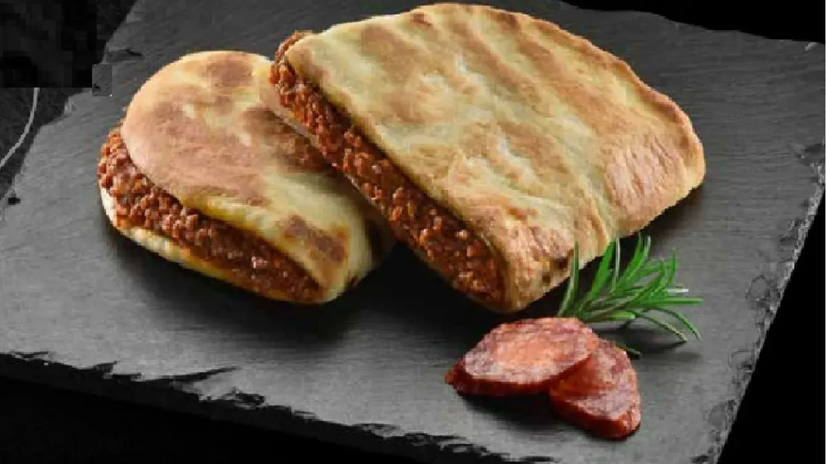 Kolbászkrémes lepény (170 g)