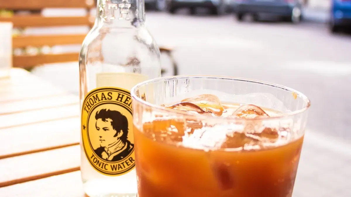 Espresso tonic