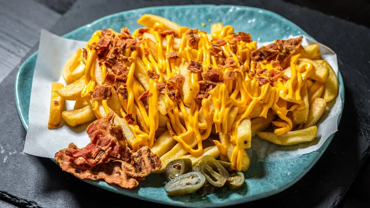 Sült krumpli cheddar sajtszósszal