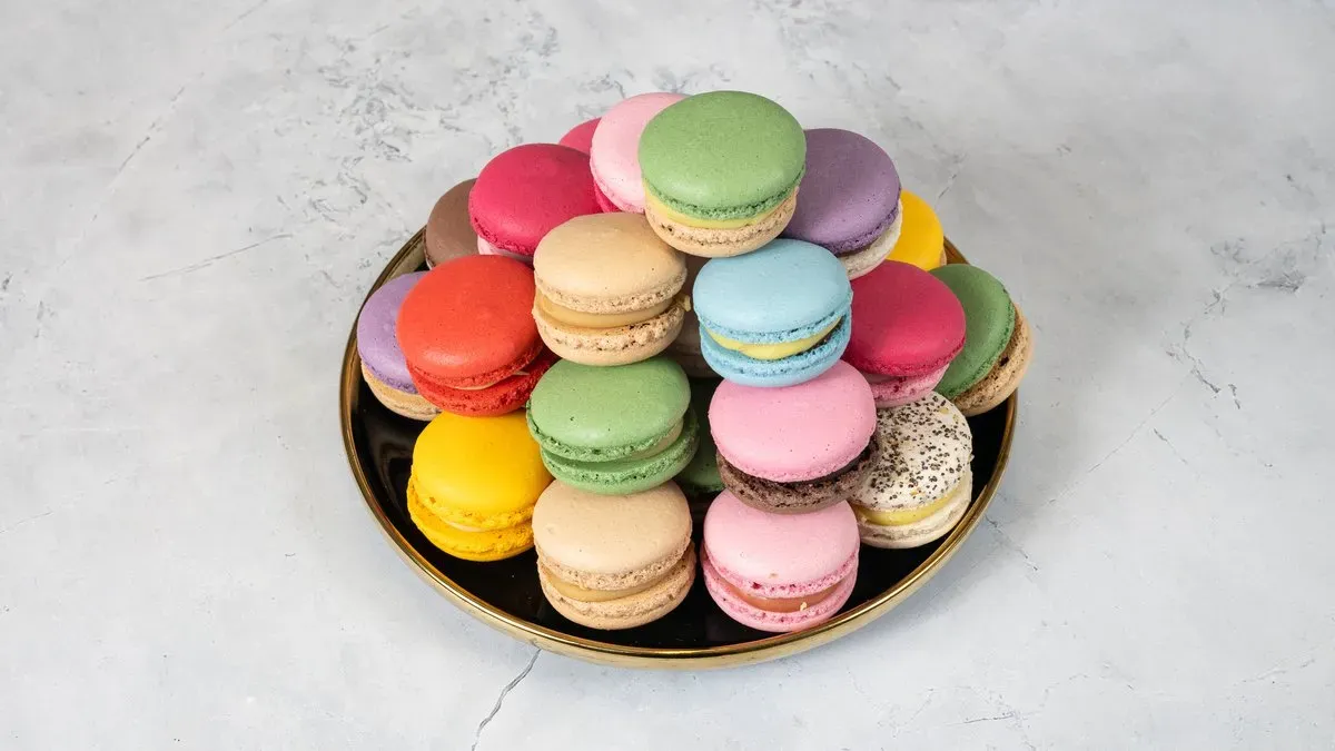 Macaron válogatás elviteles kartonban - 36 db-os