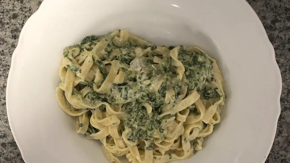 Tagliatelle gorgonzola e spinaci