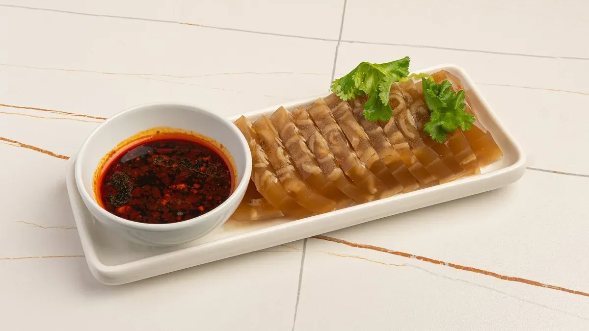 Sertésbőr kocsonya 猪皮冻 Pork skin jelly