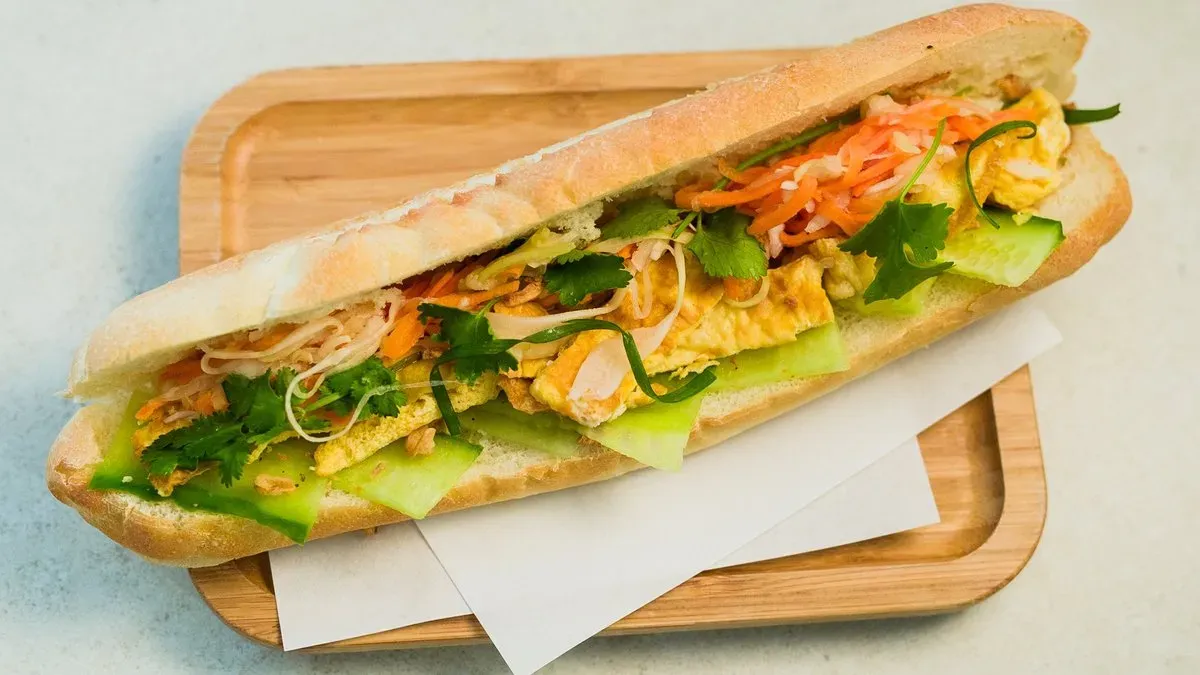 [L] Bánh mi Tojásos rántotta