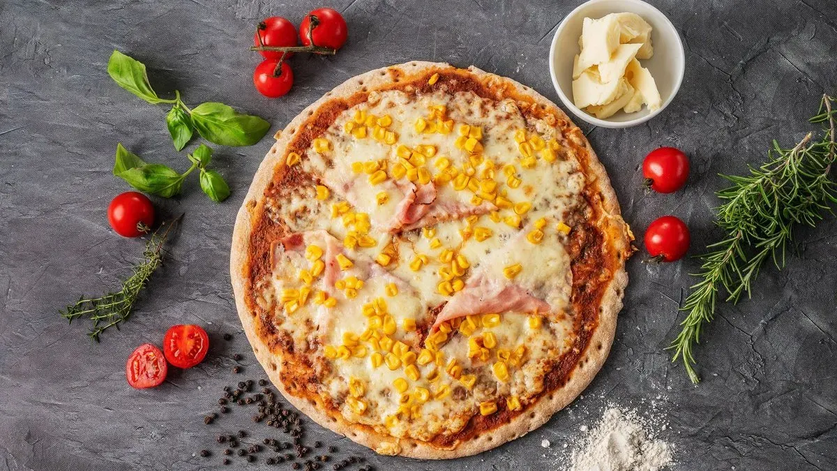 Sonkás-kukoricás pizza - LM