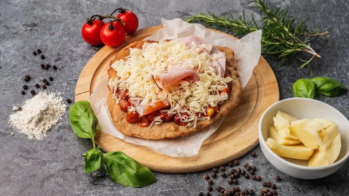 Magyaros lángos