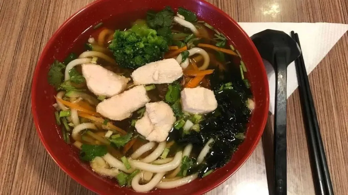 Csirkehúsos Udon leves, N6