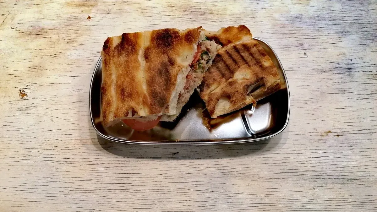 TONHALAS