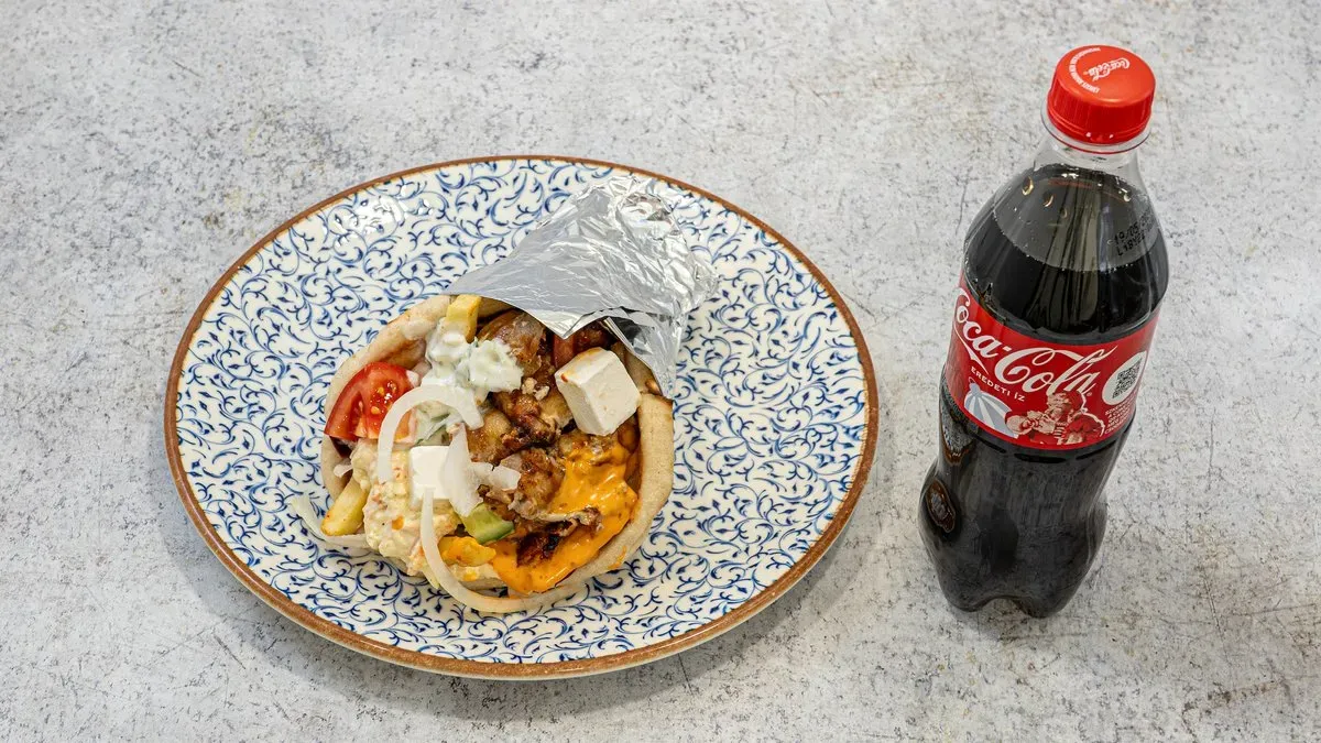 Gyros tortilla/pita menü + cola
