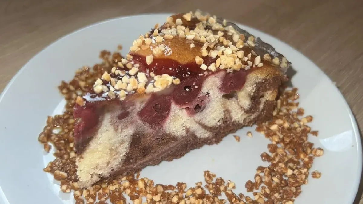 Meggyes márvány torta