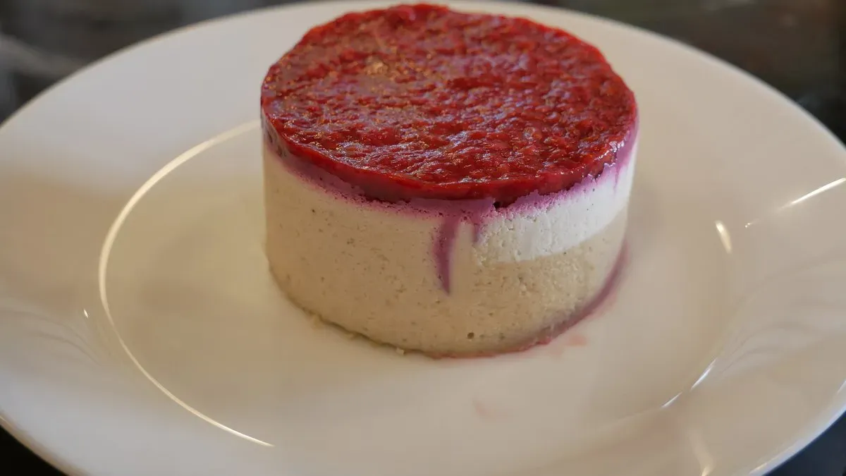 Paleo és Vegán Málnás Sajttorta
