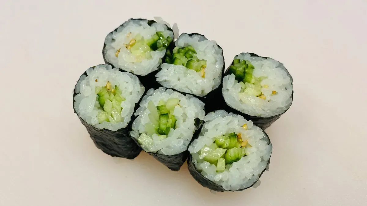 Cucumber maki (河童巻)