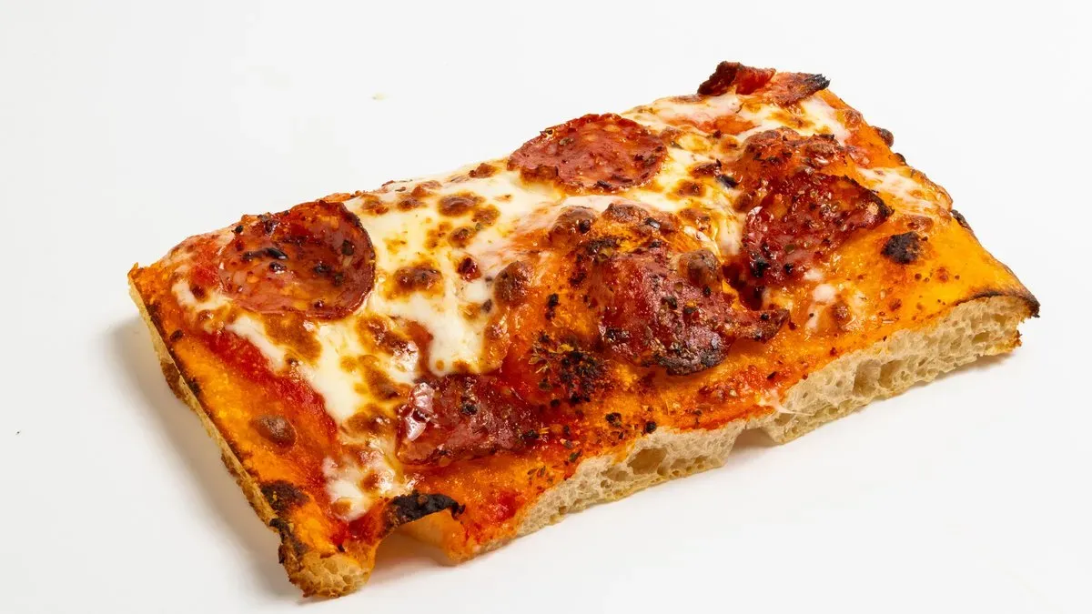 Hot italian (salami)