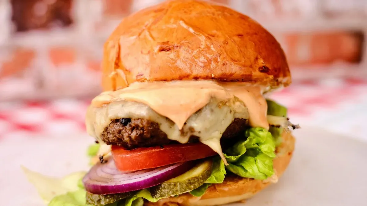 Sajtos hamburger