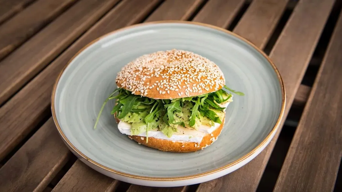Avokádós bagel