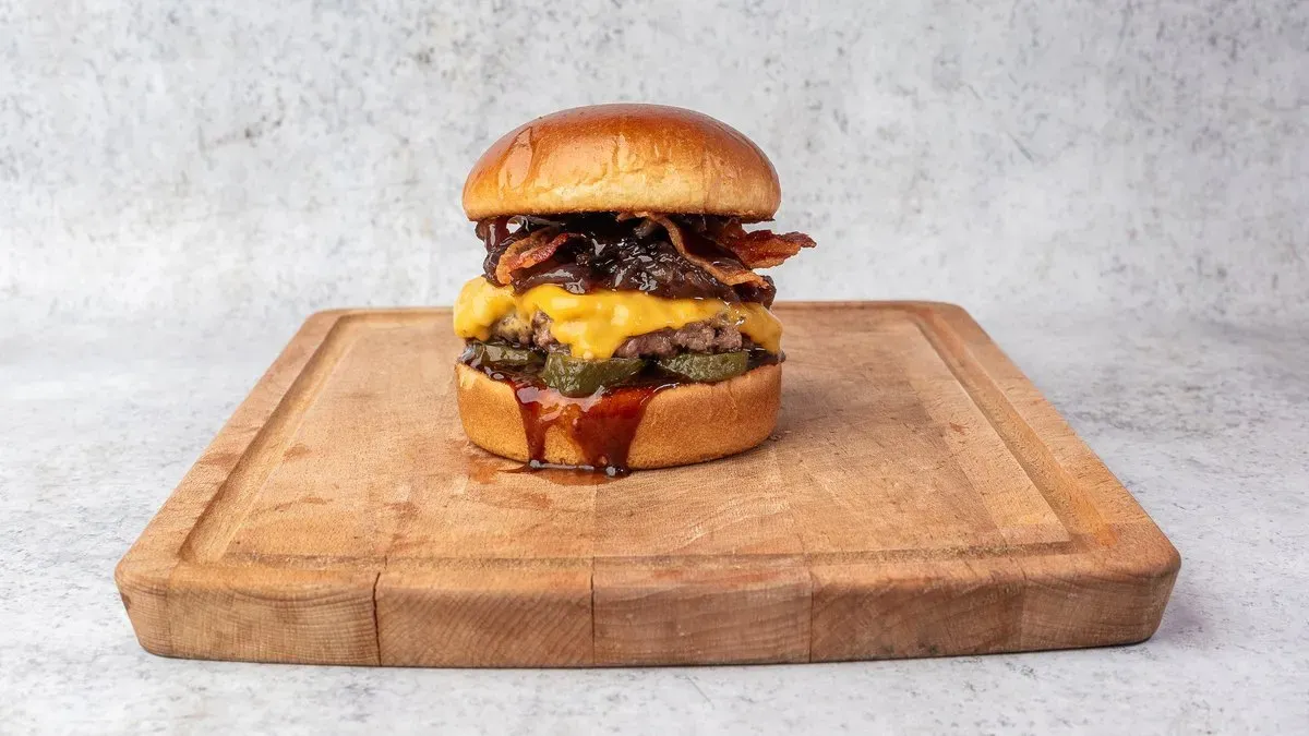 Blackie Burger