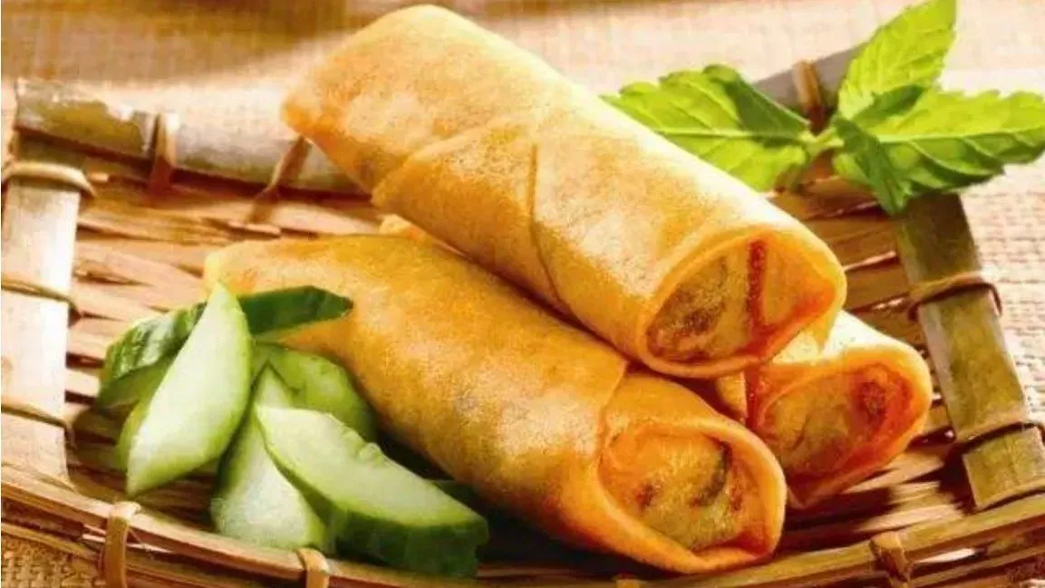 201.Tavaszi tekercs (6 db)/Spring roll （6 pieces)