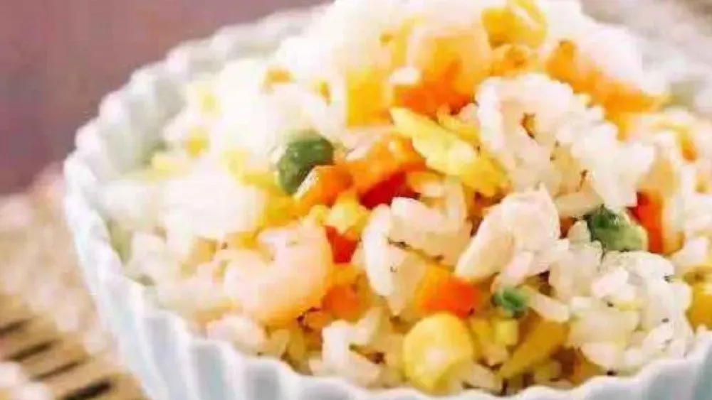 705.Yang Zhou rizs （garnélával ）/ Yang Zhou rice(shrimps)