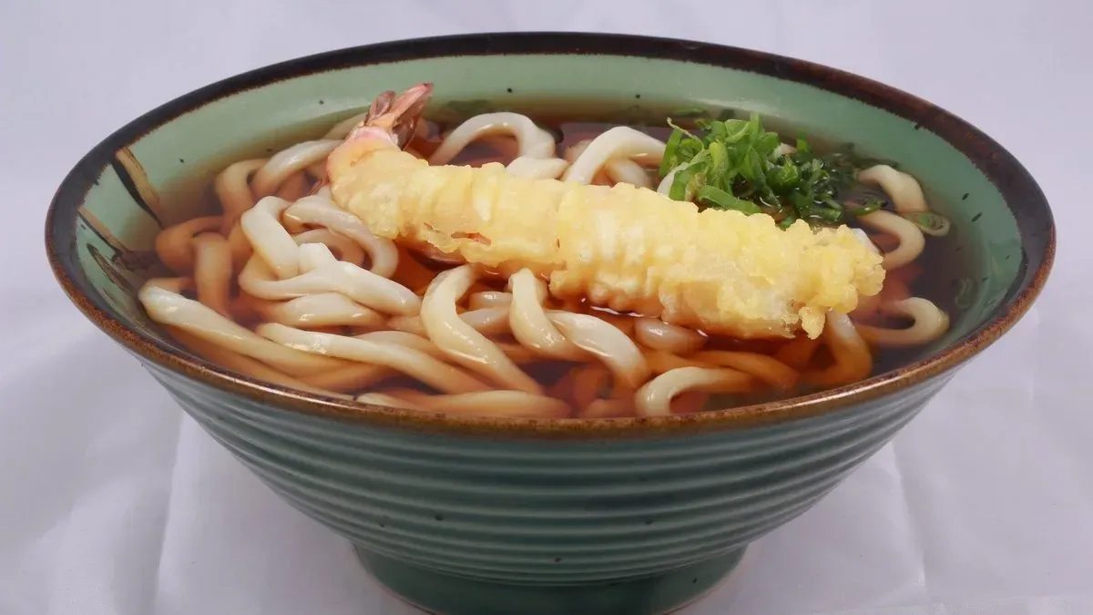 TEMPURA UDON LEVES