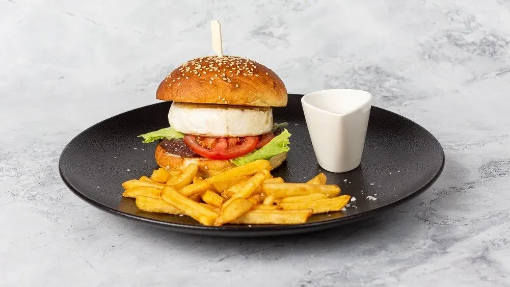 Vega Burger Sültkrumplival