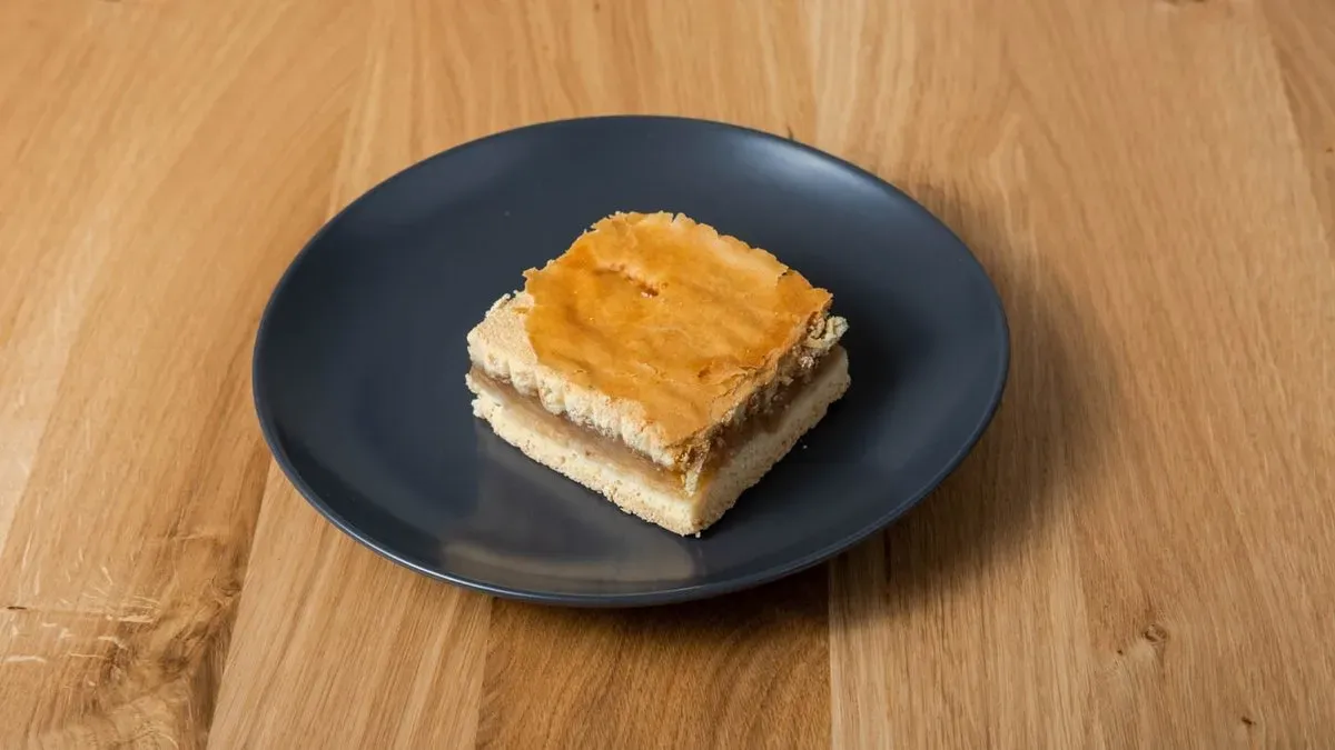 Almás pite