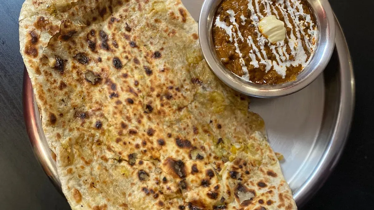 Dal Makhni served with Aloo Kulcha