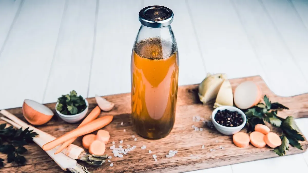 Csirke - natúr alaplé - 1 liter (üveges kiszerelés)