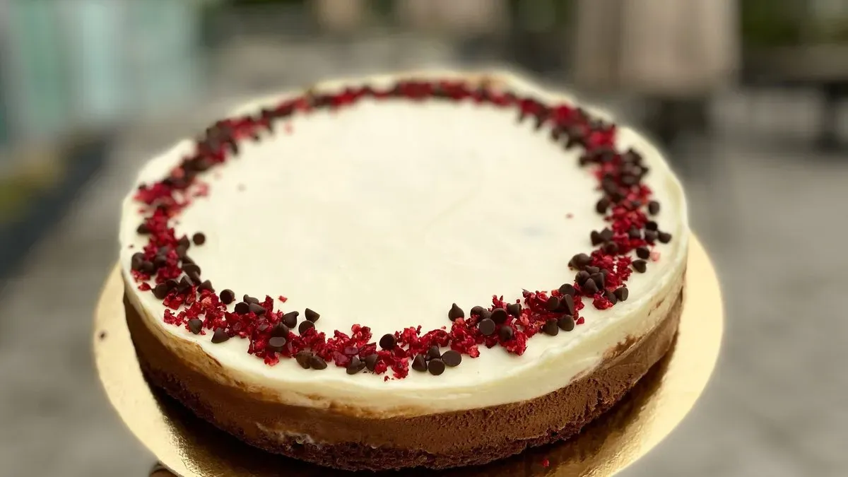 Gluténmentes feketeerdő torta (12 szeletes)