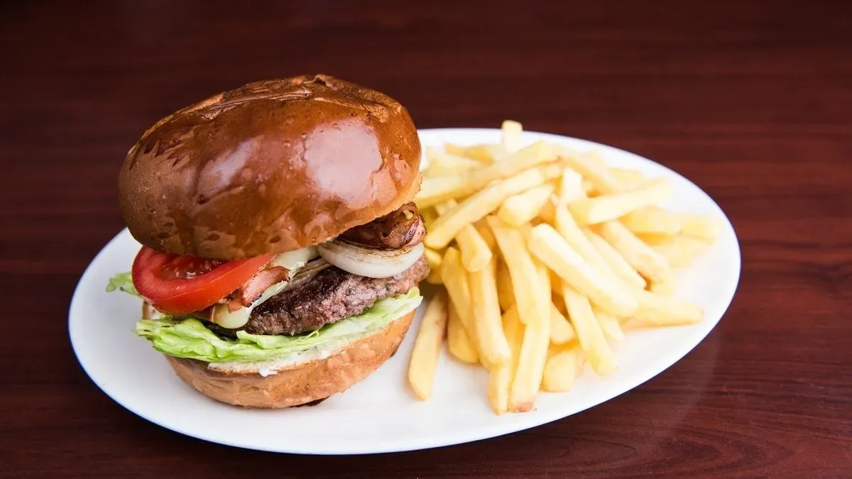 Smokey Burger