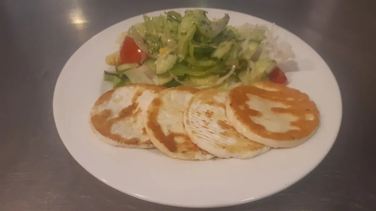 Grillezett camembert sajt