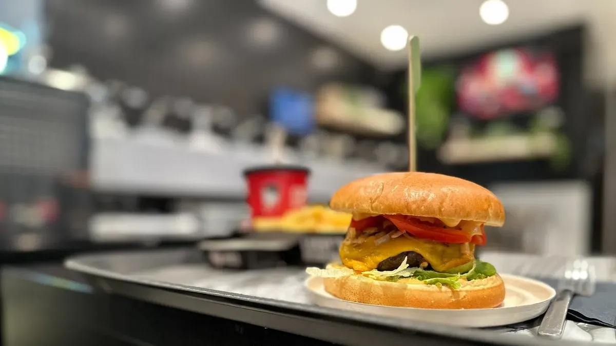 Lucky Sajtburger