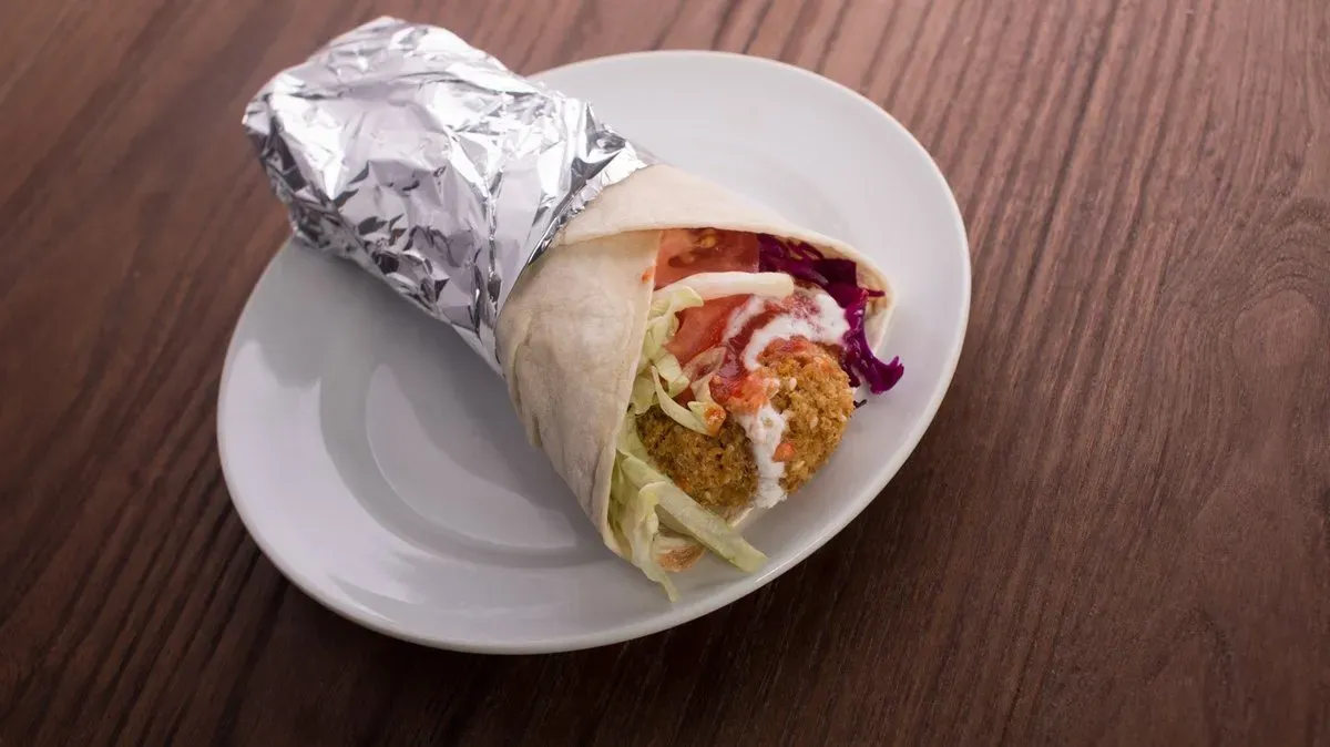 Falafel szendvics