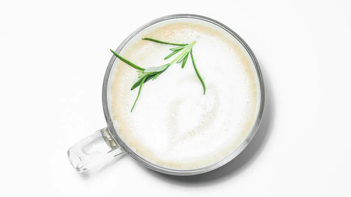 Nagy Piros Palást Tea Latte