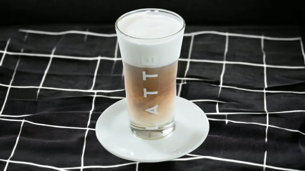 Latte macchiato