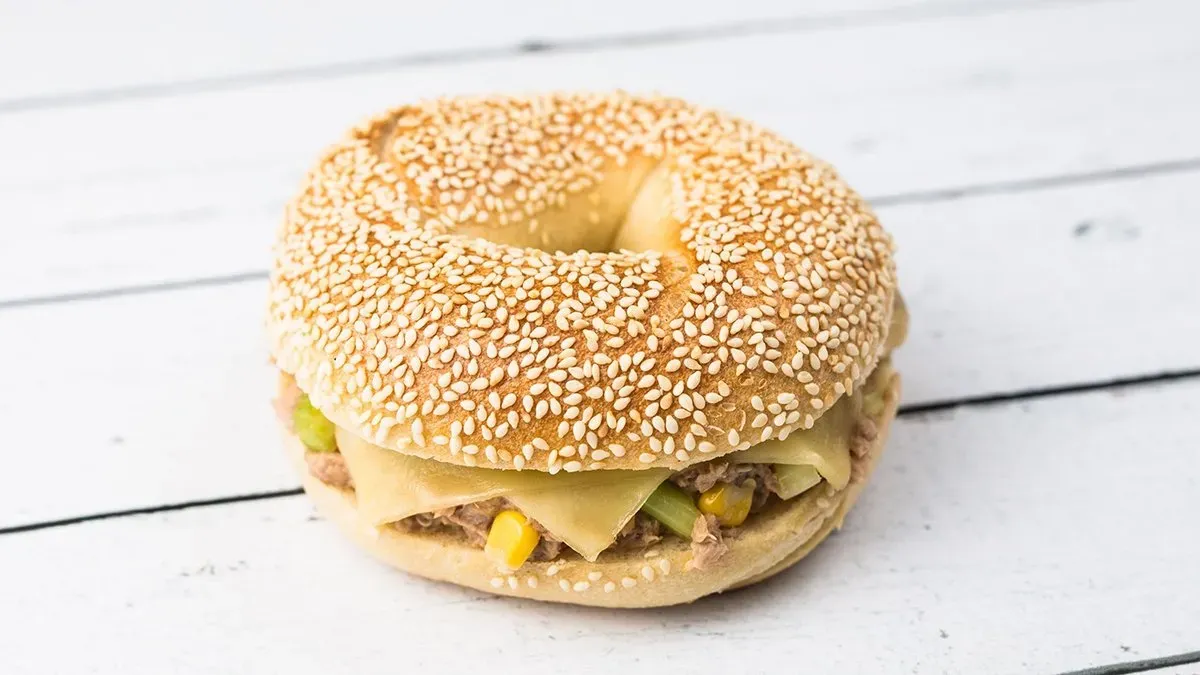 Tuna bagel