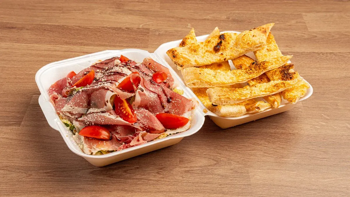 Parma E Pomodori saláta