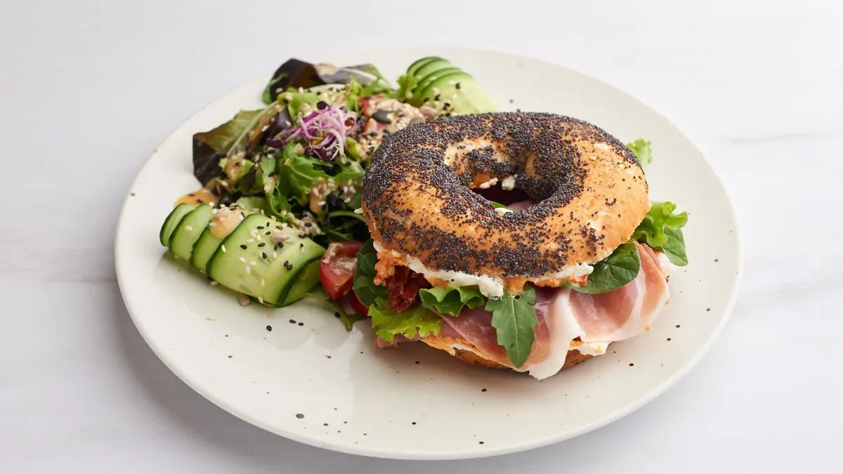 Serrano bagel