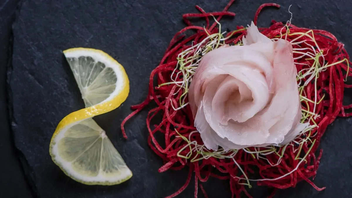 SHIROMI SASHIMI